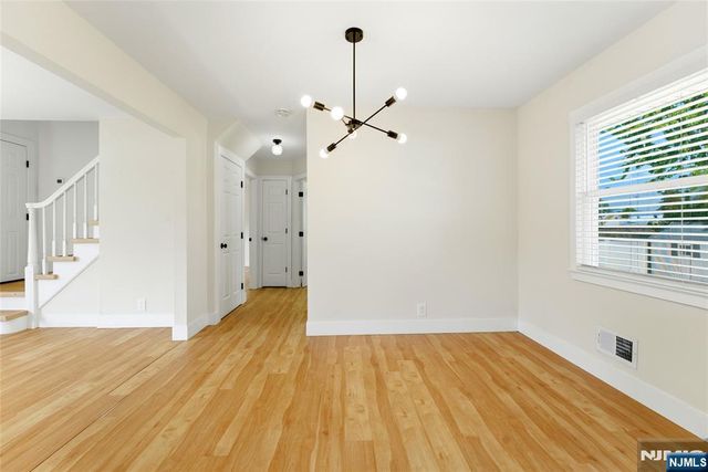 21-05 Dalton Place, Fair Lawn, NJ 07410