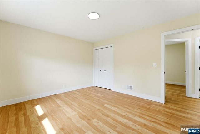 21-05 Dalton Place, Fair Lawn, NJ 07410