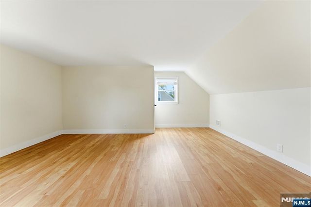 21-05 Dalton Place, Fair Lawn, NJ 07410