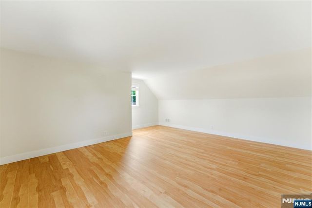 21-05 Dalton Place, Fair Lawn, NJ 07410