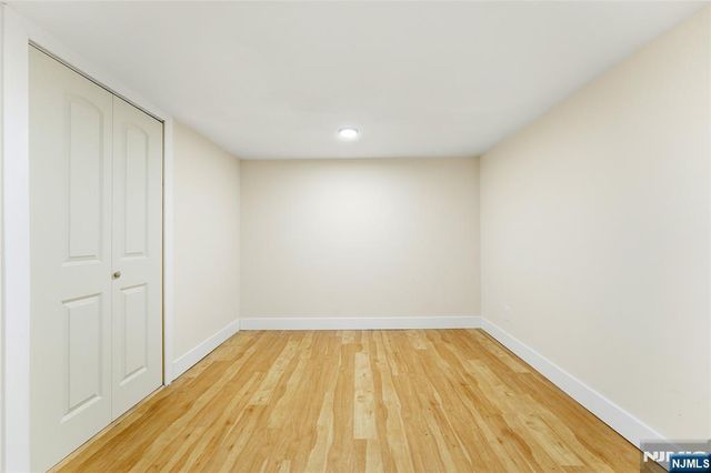 21-05 Dalton Place, Fair Lawn, NJ 07410