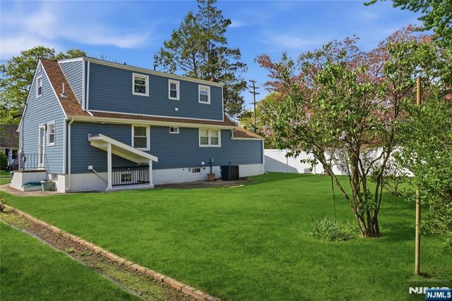 21-05 Dalton Place, Fair Lawn, NJ 07410