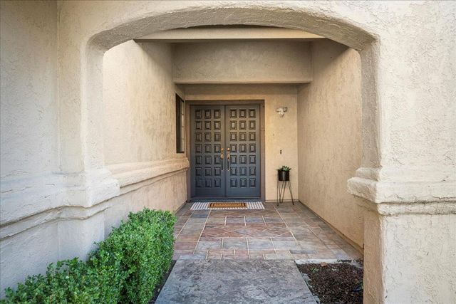 1834 Woodacre Way, Roseville, CA 95661