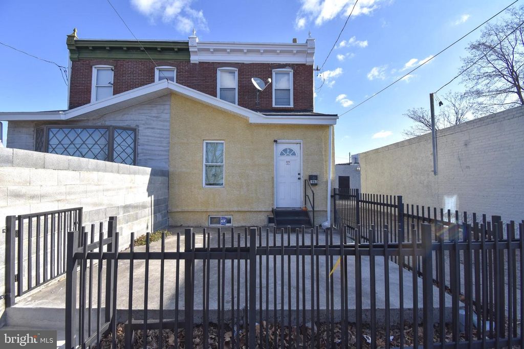 1963 WAKELING ST, Philadelphia, PA 19124