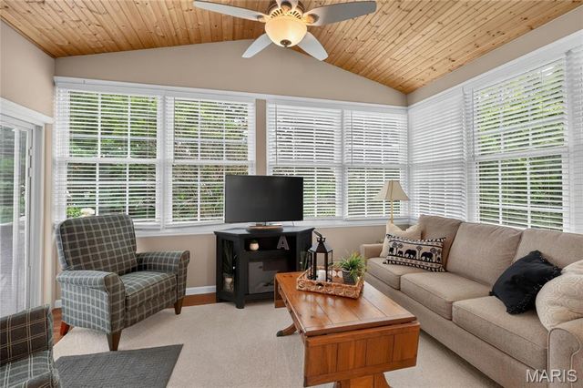 863 Stone Meadow Drive, Chesterfield, MO 63005