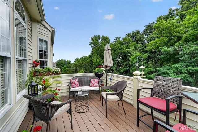 863 Stone Meadow Drive, Chesterfield, MO 63005