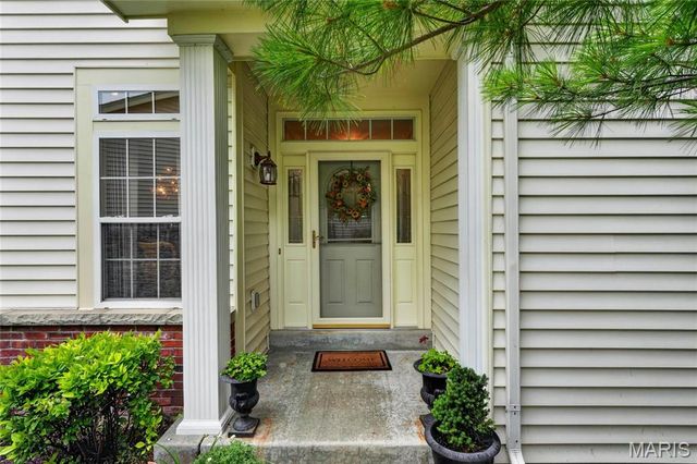 863 Stone Meadow Drive, Chesterfield, MO 63005