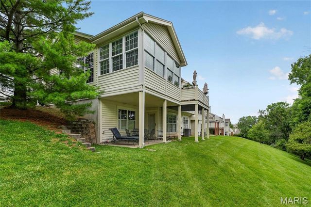 863 Stone Meadow Drive, Chesterfield, MO 63005