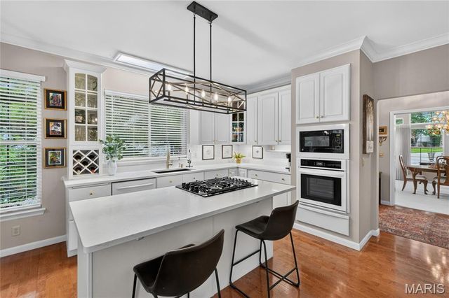 863 Stone Meadow Drive, Chesterfield, MO 63005