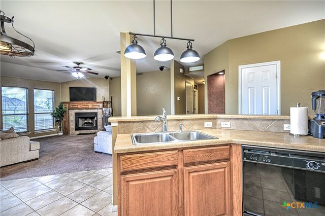 6109 Nessy Drive, Killeen, TX 76549