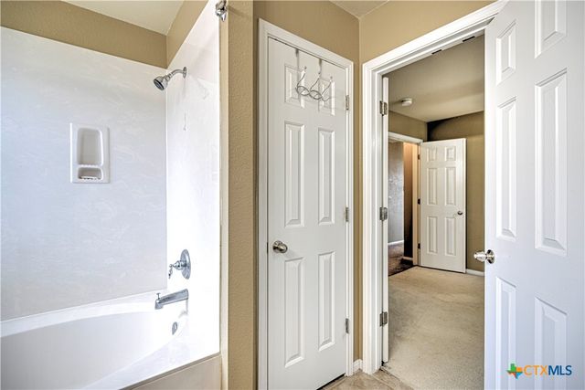 6109 Nessy Drive, Killeen, TX 76549