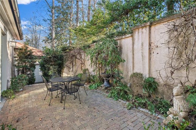 2740 Northside NW Drive N, Atlanta, GA 30305