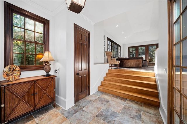 2740 Northside NW Drive N, Atlanta, GA 30305