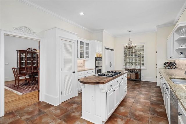 2740 Northside NW Drive N, Atlanta, GA 30305