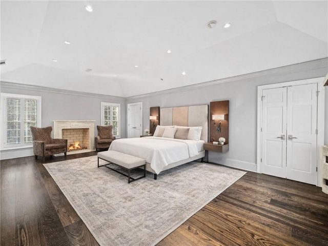2740 Northside NW Drive N, Atlanta, GA 30305