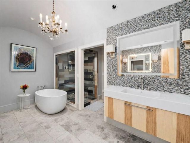2740 Northside NW Drive N, Atlanta, GA 30305
