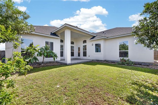 13821 Flintlock Dr, Corpus Christi, TX 78418