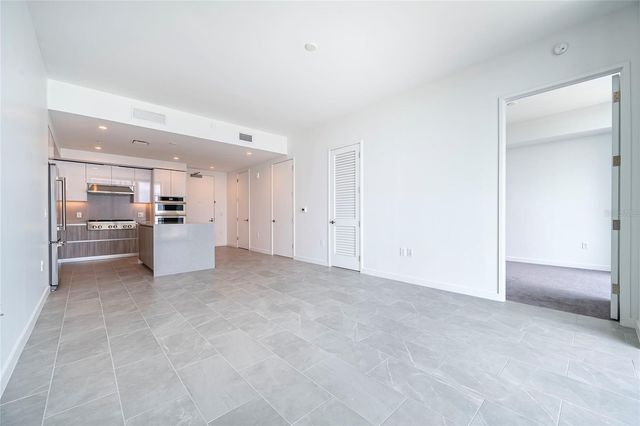 400 CENTRAL AVENUE 1106, St Petersburg, FL 33701