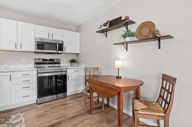 1579 County Road D E C, Maplewood, MN 55109