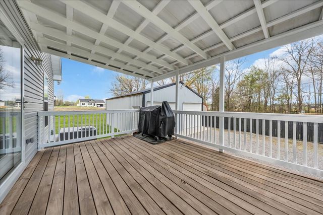 778 Foster Rd, Smithville, TN 37166