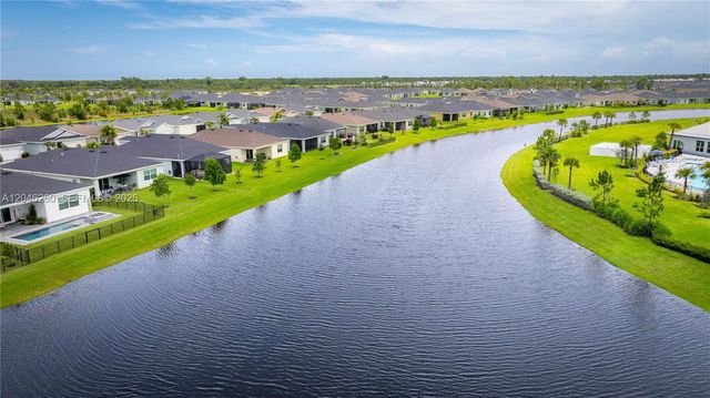 1000 SE Crosswood Way, Port St. Lucie, Port St Lucie, FL 34984