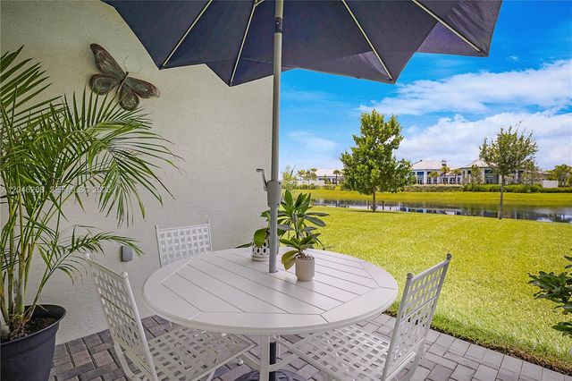 1000 SE Crosswood Way, Port St. Lucie, Port St Lucie, FL 34984