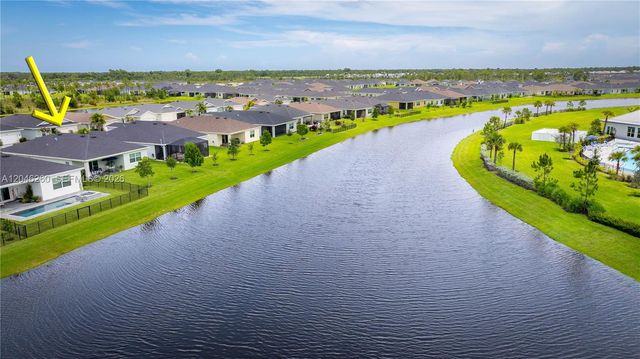 1000 SE Crosswood Way, Port St. Lucie, Port St Lucie, FL 34984