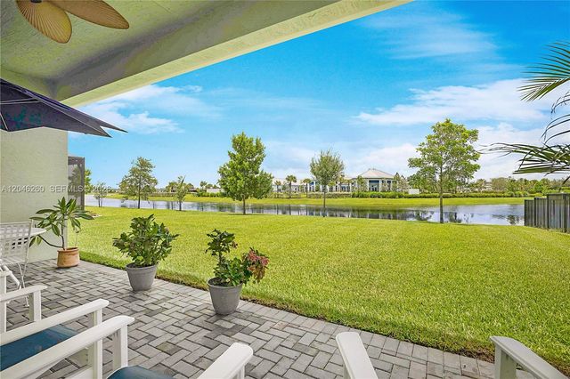 1000 SE Crosswood Way, Port St. Lucie, Port St Lucie, FL 34984