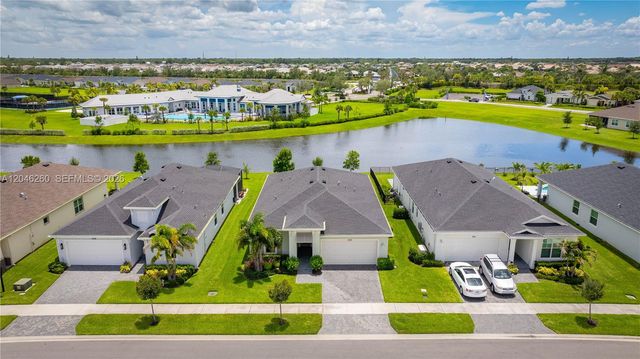1000 SE Crosswood Way, Port St. Lucie, Port St Lucie, FL 34984