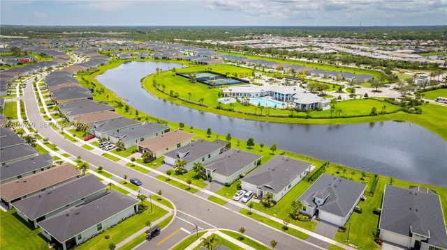 1000 SE Crosswood Way, Port St. Lucie, Port St Lucie, FL 34984
