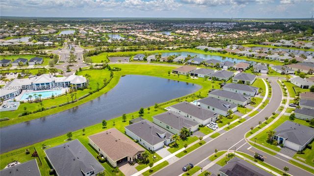 1000 SE Crosswood Way, Port St. Lucie, Port St Lucie, FL 34984