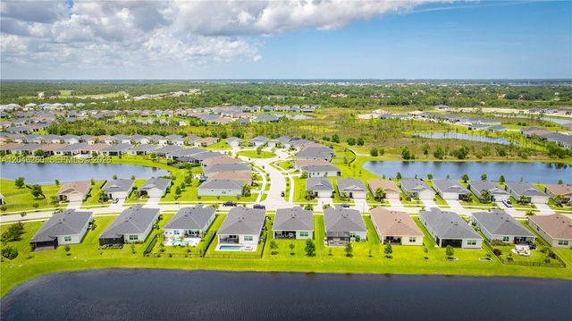 1000 SE Crosswood Way, Port St. Lucie, Port St Lucie, FL 34984