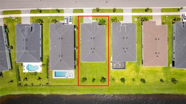 1000 SE Crosswood Way, Port St. Lucie, Port St Lucie, FL 34984