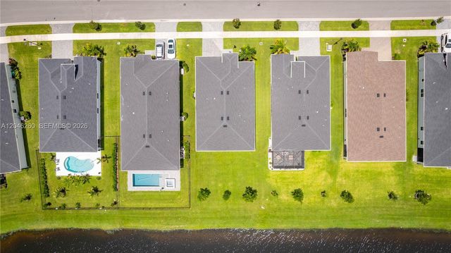 1000 SE Crosswood Way, Port St. Lucie, Port St Lucie, FL 34984
