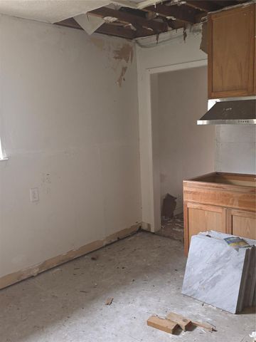 5213 Lindsay Street, Houston, TX 77023