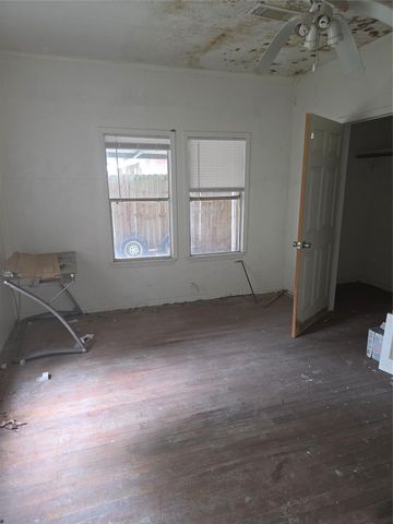 5213 Lindsay Street, Houston, TX 77023