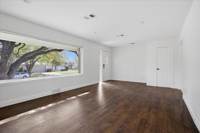 3612 Jeanette Drive, Fort Worth, TX 76109