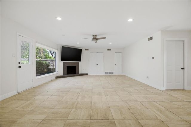 3612 Jeanette Drive, Fort Worth, TX 76109