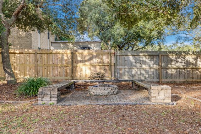 116 SE Alder Avenue, Fort Walton Beach, FL 32548