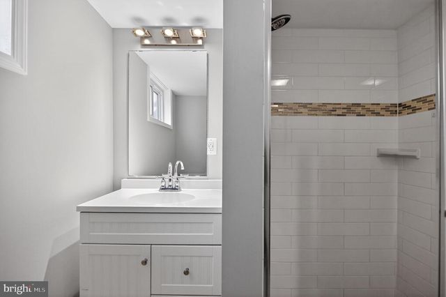 8012 FRYE RD, Alexandria, VA 22309