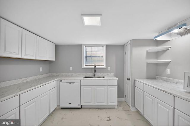 8012 FRYE RD, Alexandria, VA 22309