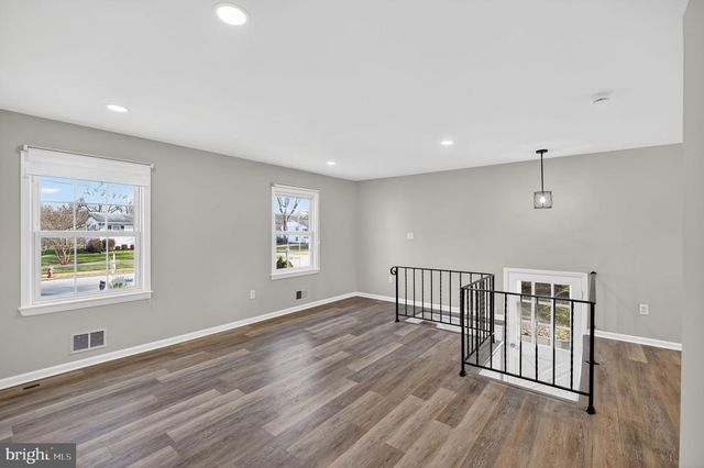 8012 FRYE RD, Alexandria, VA 22309