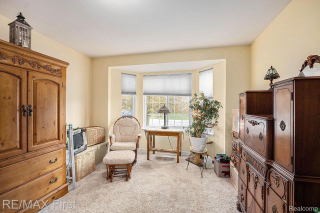 47231 Admirals Cove Lane, New Baltimore, MI 48051