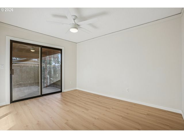 9984 Se AMHERST St, Clackamas, OR 97015