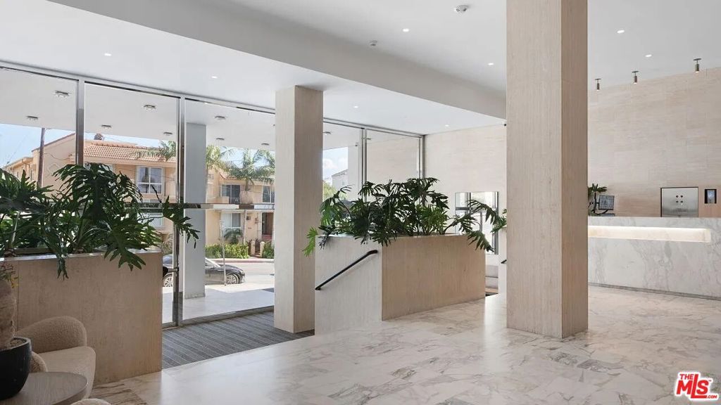 Image 22 of property listing at 999 N Doheny Drive 312, Los Angeles, CA 90069