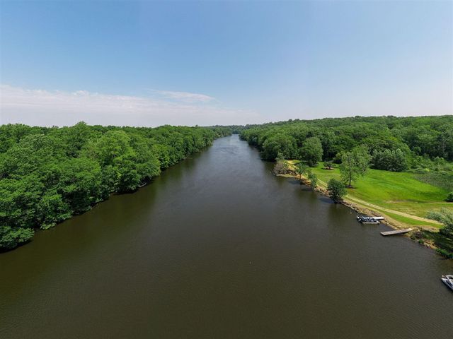 4645 River Pointe Boulevard, Niles, MI 49120