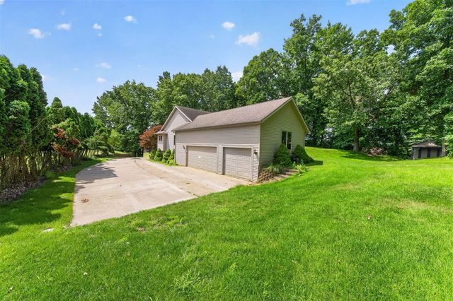 4645 River Pointe Boulevard, Niles, MI 49120