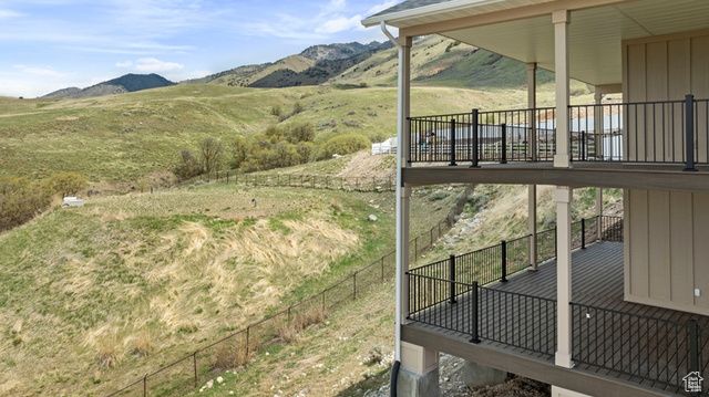 2275 E MEADOWLARK LN, North Logan, UT 84341