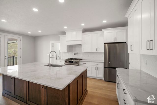 2275 E MEADOWLARK LN, North Logan, UT 84341