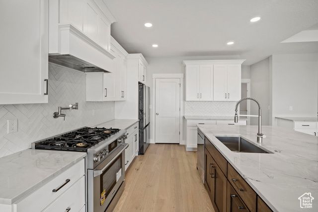 2275 E MEADOWLARK LN, North Logan, UT 84341